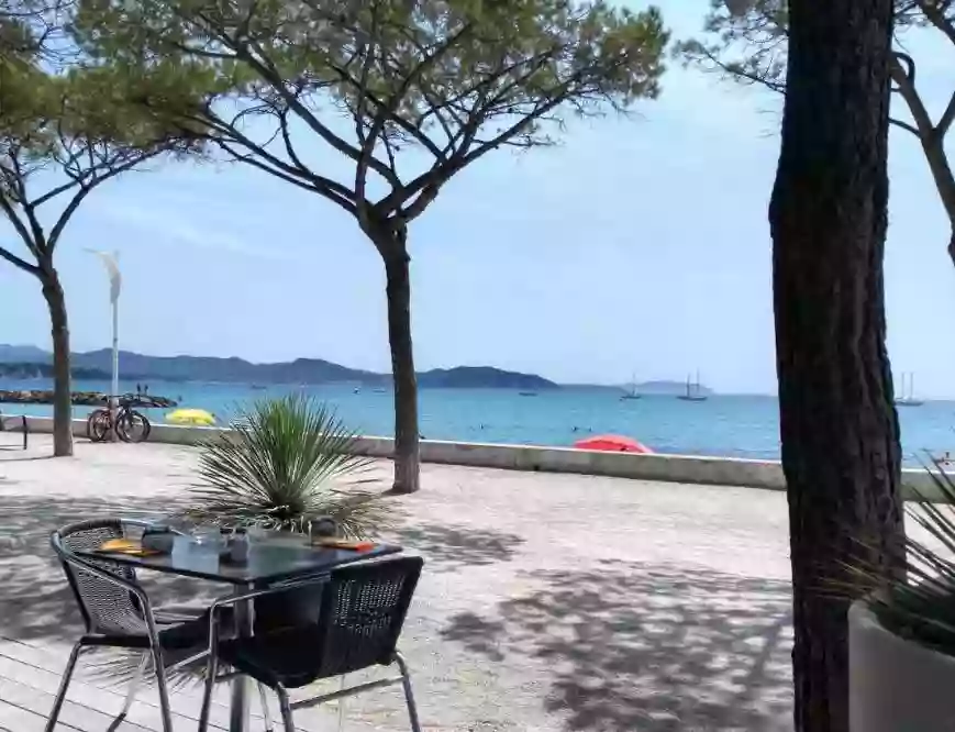 Les Copains D'Abord - Restaurant La Ciotat - restaurant CEYRESTE